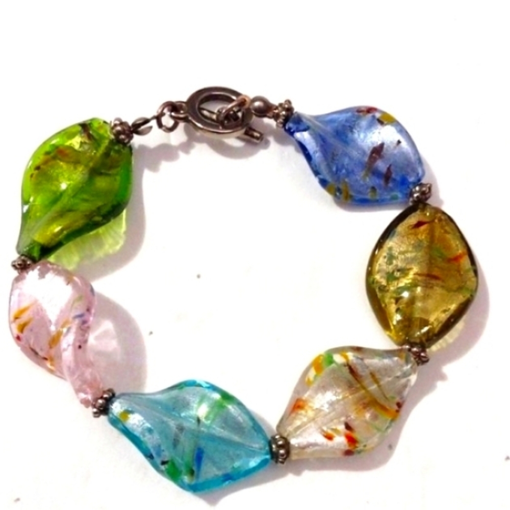 VINTAGE MULTICOLORED FOILED BLOWN GLASS BEADED SILVER-TONE TOGGLE 8" BRACELET
